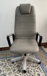 صندلی مدیریتی چرخدار