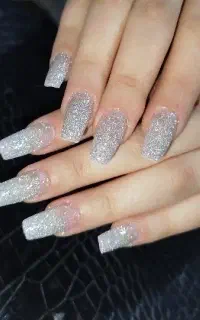 کاشت ناخن با ژل400