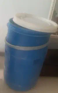 بشکه پلاستیکی در حد نو