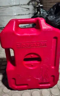 ۳ عدد، گالن آب و سوخت