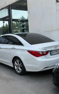هیوندای YF