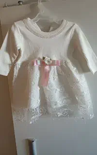 پیراهن دخترانه (لباس بچگانه)