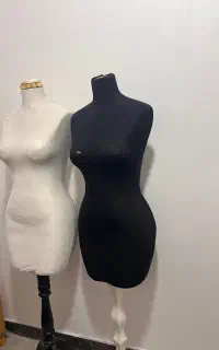 فروش دو عدد مانکن