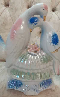 مجسمه و گلدان های آنتیک