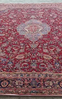 فرش قالی دستباف گل برجسته قدیمی