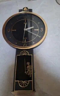 ساعت دیواری