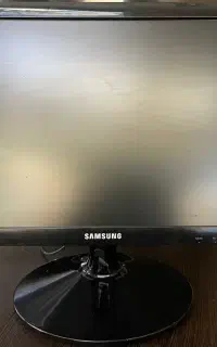 مانیتور ۱۹ اینچ سامسونگ