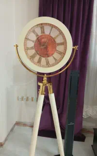 ساعت. ایستاده نو