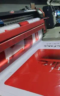 طراحی چاپ بنر فلکس استیکر مش وینیل کنواس بکلایت