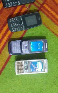 گوشی نوکیا۱۰۵وسونی اریکسون وE250