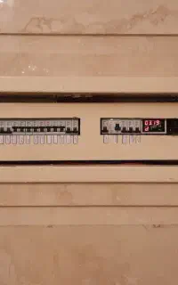 برق کشی. کابل کشی . سیم کشی