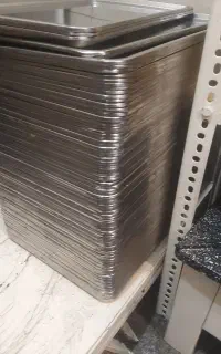 تعدادی لوازم قنادی