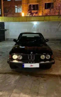 بی ام و ۳۲۰ e21 مشکی ۱۹۷۷