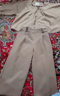 تعدادی لباس دخترانه