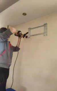 سرویسکار و تعمیرکار کولرگازی وپکیج