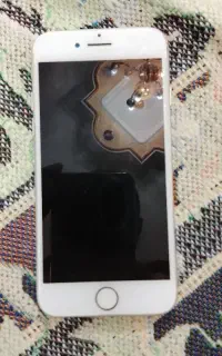 آیفون ۸  (۶۴) گیگ