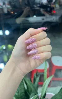 کاشت ناخن تخصصی با قیمت باورنکردنی