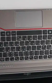 لپ تاپ Fujitsu lifebook سالم و تمیز