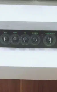 مولتی افکت ژاپنی حرفه‌ای ZOOM RFX 1000