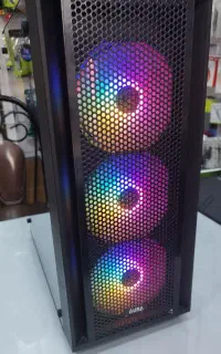 کیس دست دوم گیمینگ شرایطی سه ماهه