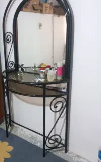 آینه کنسول ایستاده