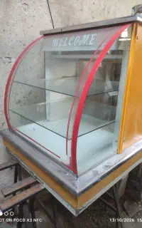 بوفه شیشه ای