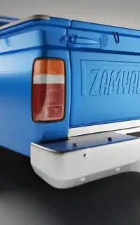 راننده با خودرو