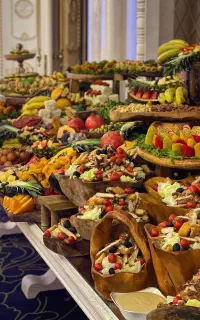 میزآرایی و فینگرفود با ۸ سال سابقه
