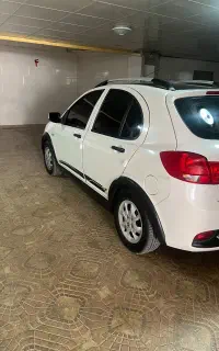 کوییک R مدل ۴۰۲ در حد صفر