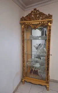 بوفه طلایی