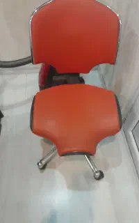 صندلی گردان اداری