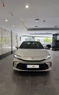 تویوتا کمری LEفول ژاپن مدل ۲۰۲۵
