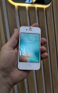 آیفون 4s