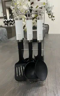 ست کفگیر ملاقه به همراه استند