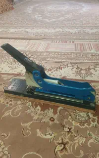 دست گاه منگنه زن بزرگ