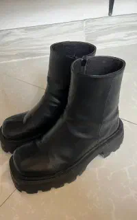 بوت سایز ۳۷