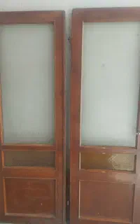 در چوبی میزبان سالم