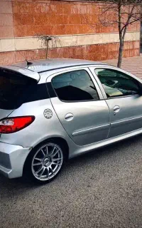 پژو ۲۰۶ تیپ 5 مدل ۱۳۸۴ لوازمی