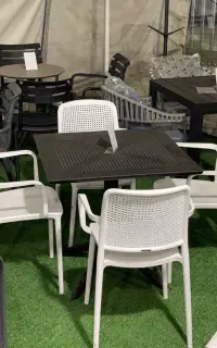 صندلی و میز پلاستیکی