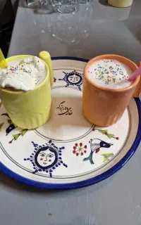 خانه ی مادر بزرگه کافه رستوران