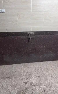 درب چوبی همراه قفل ودستگیره