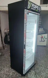 انواع یخچال صنعتی (صنعت‌کاران)