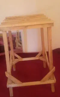 چهارپایه چوبی