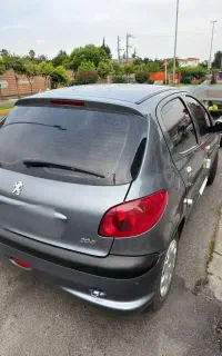 206 مدل 1400