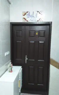 درب ورودی آپارتمان