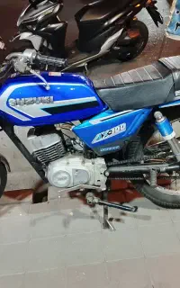 سوزکی ۱۰۰