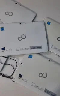 تبلت فوجیتسو q584