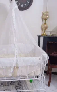 پرده نقره ای رنگ