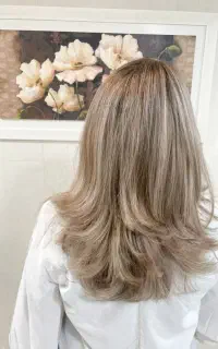 سالن تخصصی رنگ و لایت