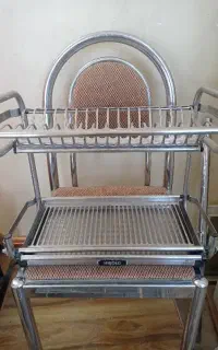 صندلی استیل دوعدد آب چیکان استیل ،دوعدد پارچ استیل